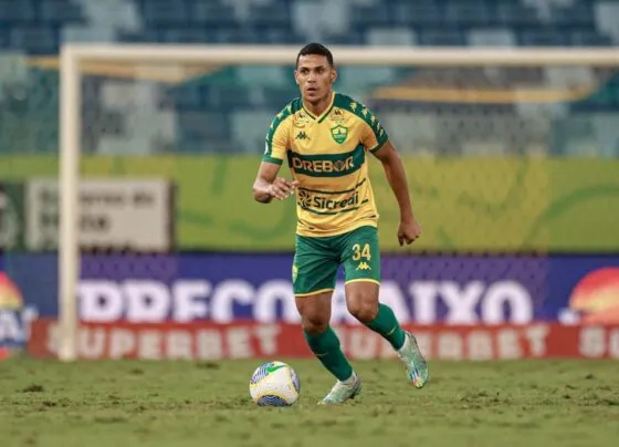 Bruno Alves tem 29 partidas pelo Cuiabá. (Foto: AssCom Dourado)