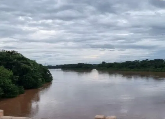 Corpo de adolescente de 16 anos foi encontrado no Rio Cuiabá. (Foto: Américo Neponuceno)