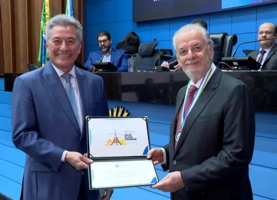 Caio Turqueto, presidente do Grupo Zahran, recebeu honraria do deputado Roberto Hashioka. Foto: Maxsandro Martins.