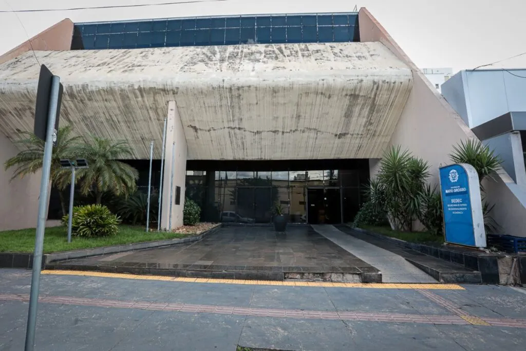 Fachada da Sedec (Secretaria de Estado de Desenvolvimento Econômico). (Foto: Secom/MT)