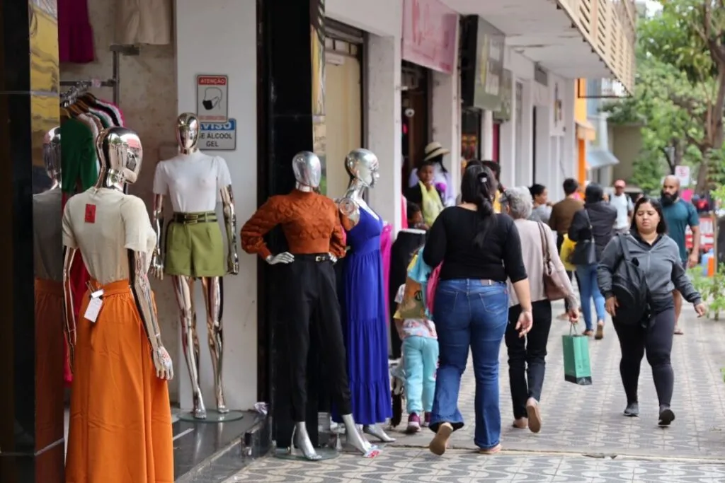 Comércios funcionará normalmente neste feriado de 7 de setembro. (Foto: Reprodução)