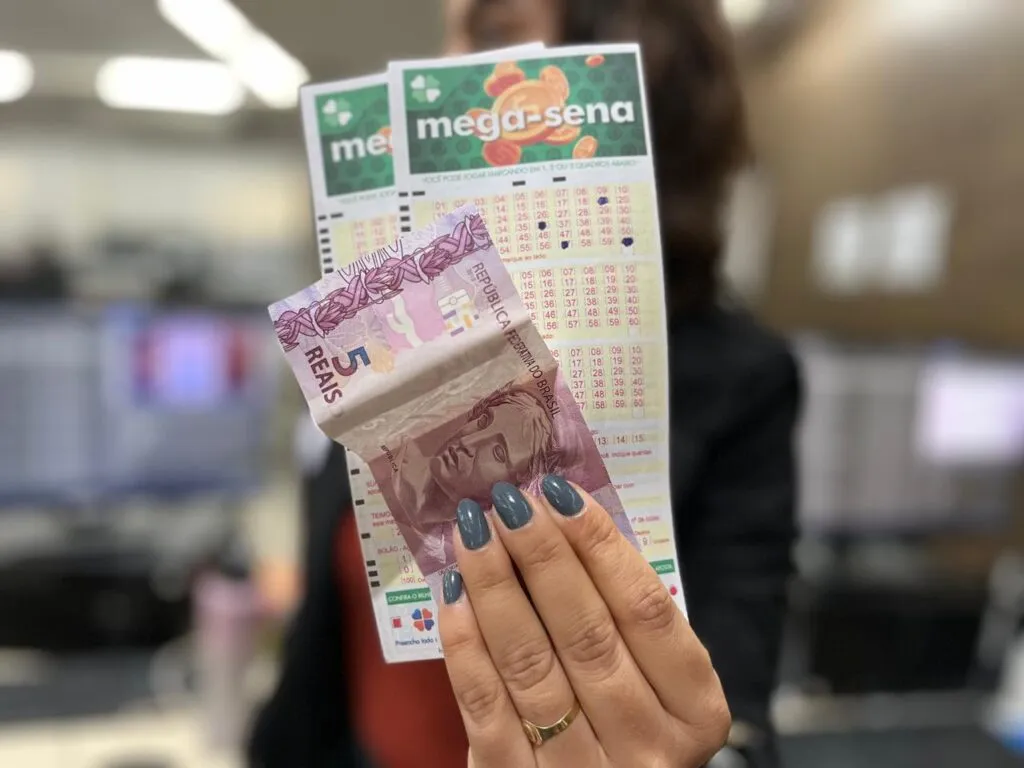 Cinco reais é o valor de uma aposta da Mega-Sena (Foto: Liniker Ribeiro)