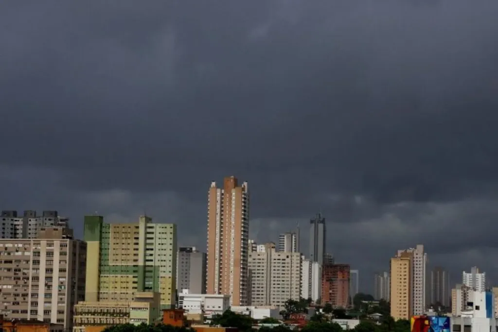 Tempo de chuva em Campo Grande