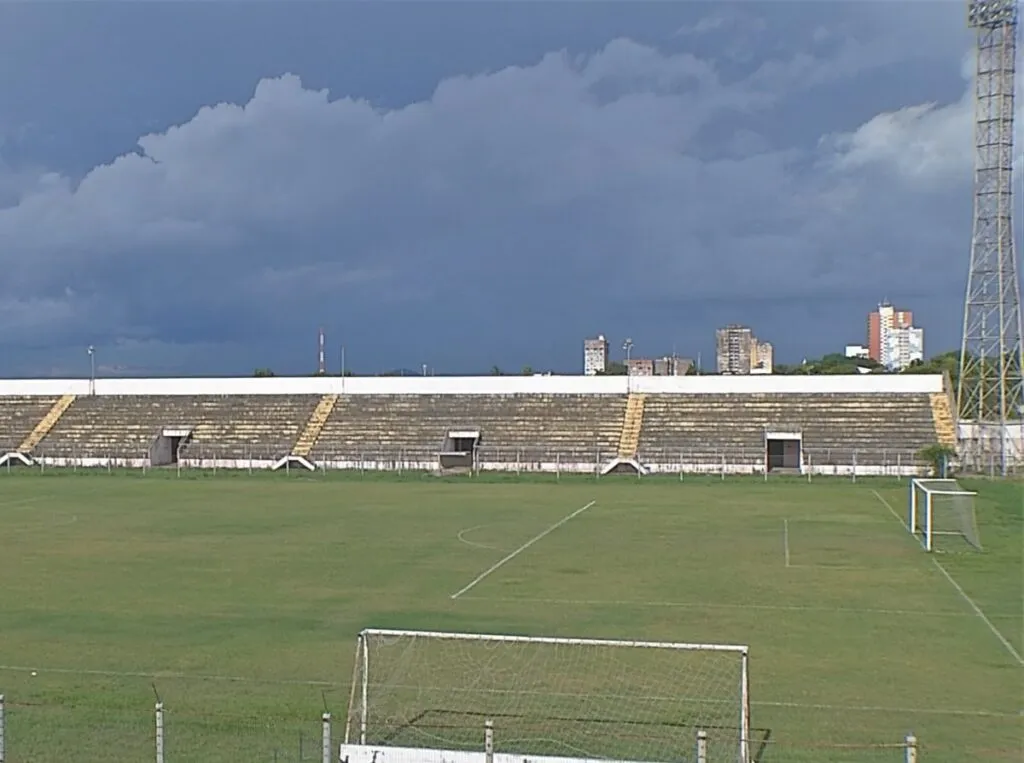 Estádio Arthur Marinho, em Corumbá (Foto: Arquivo)