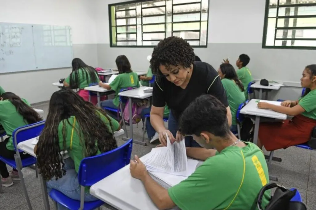 Pé-de-Meia: pagamentos começam na próxima terça-feira