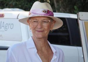 Pioneira do agro, Dudy Paiva é homenageada por trabalhos sociais